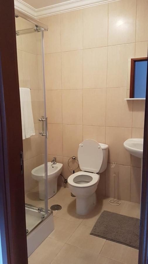 Sobreiro Apartamentos Rio Caldo Bagian luar foto