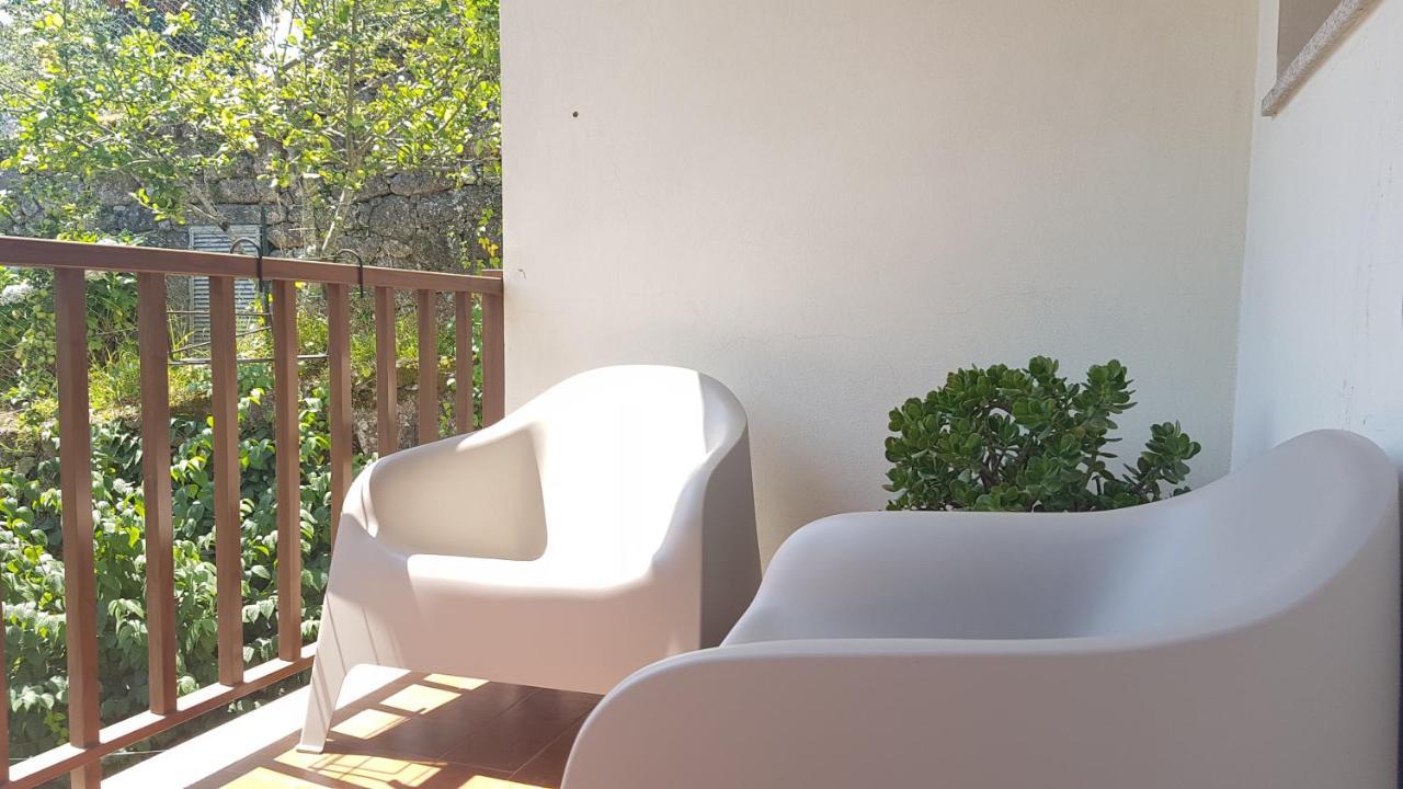 Sobreiro Apartamentos Rio Caldo Bagian luar foto